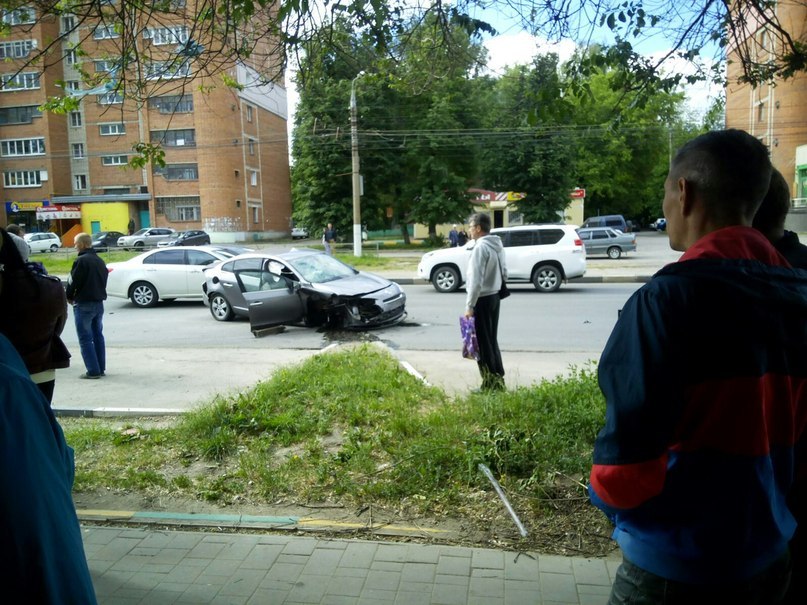 Тула жесть новости последние на сегодня. Авария на Металлургов Тула. Тула новости улица Металлургов. Авария в Туле на Металлургов фото.