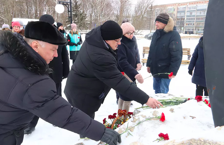 Прошел митинг посвященный. Освобождения Плавска 20 декабря. Фестиваль Плавская зима 2024 фото.