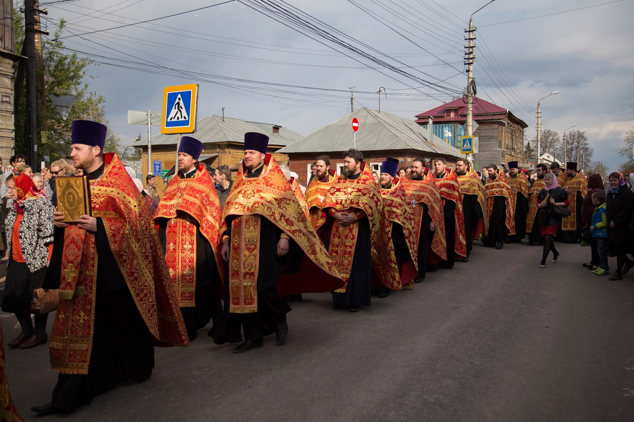 Картинки крестного хода на пасху