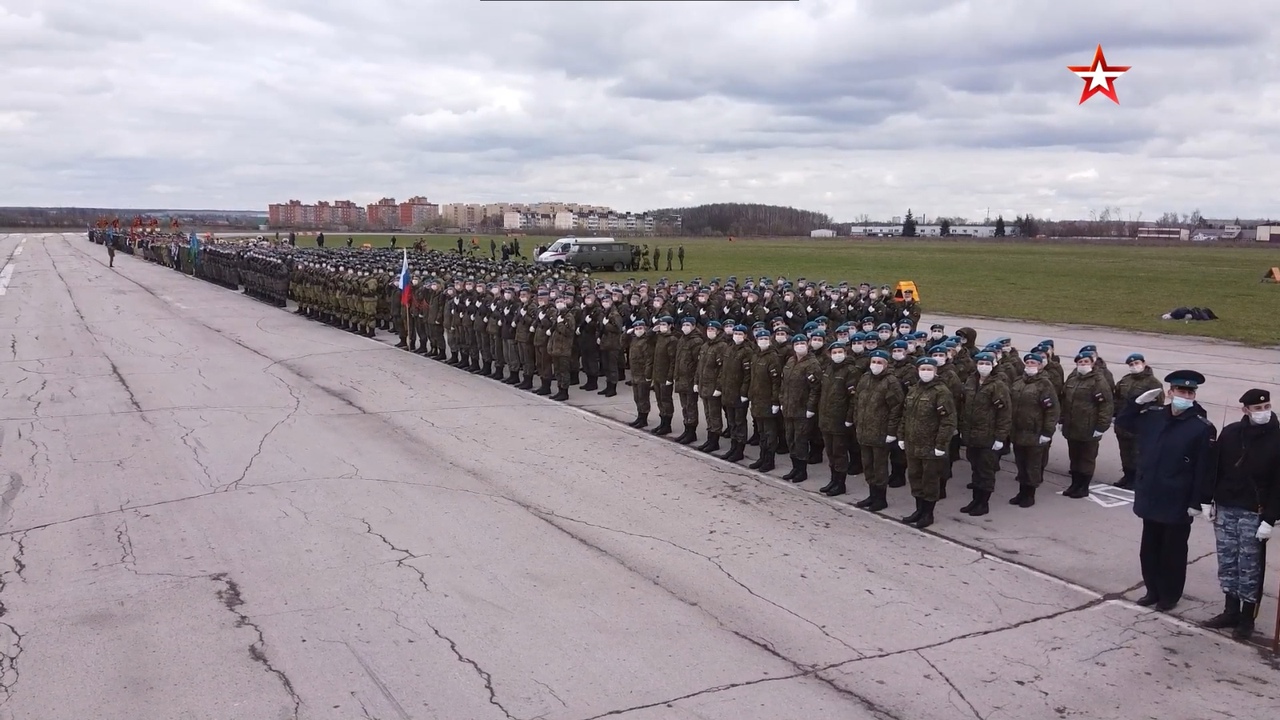 Тульские аэродромы. Аэродром Тула. Тульский аэропорт Клоково. Военный аэродром Тула. Парад в Туле на 9 мая 2022.