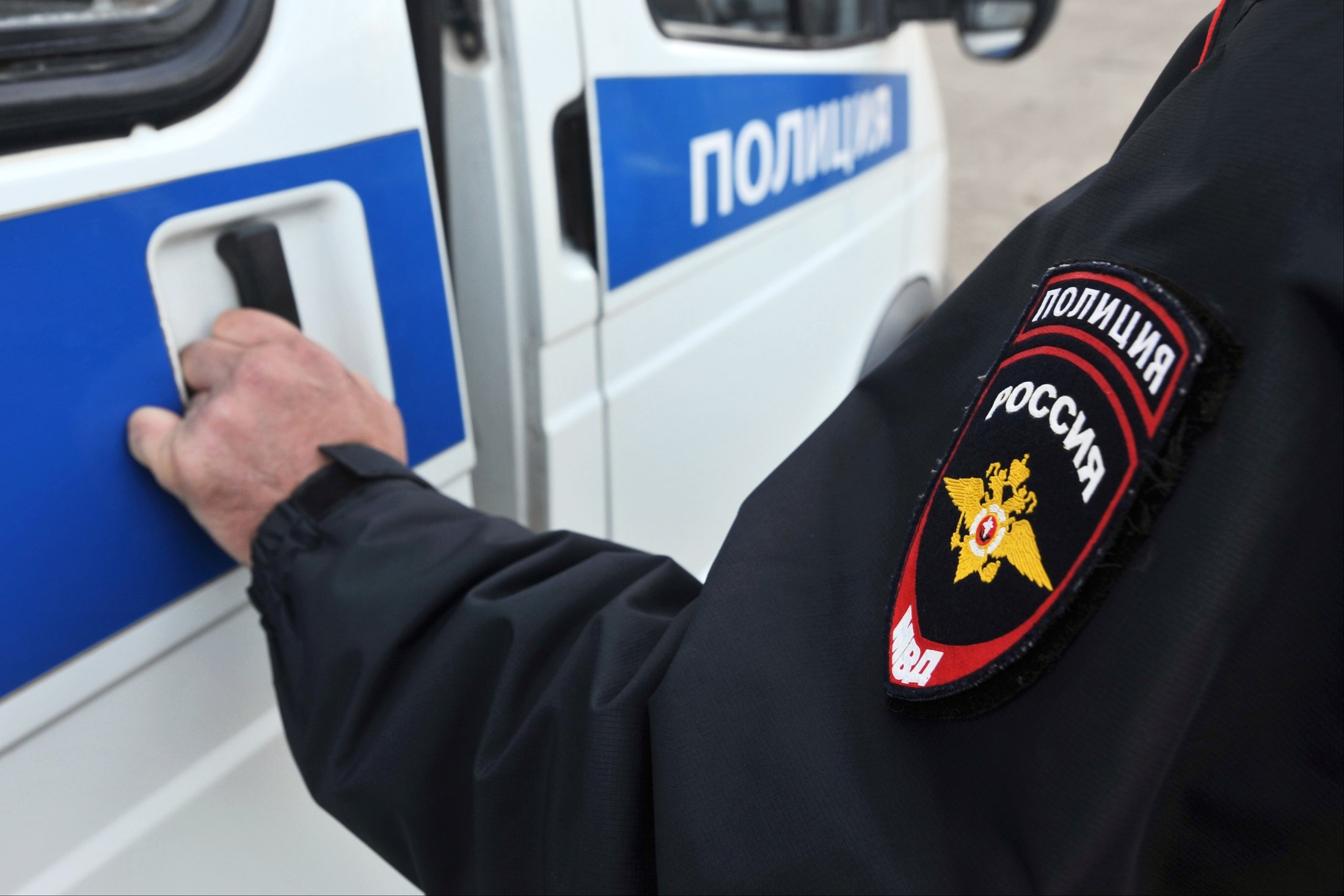 Жителей Тульской области задержали по подозрению в краже смартфонов на 1 млн рублей