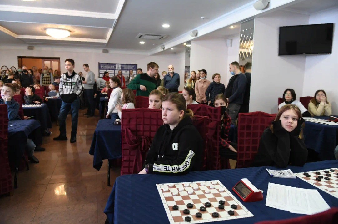 26 шашистов 3 из россии. Тульские шашисты выиграли Цынов. Тульская область футбол глухих.