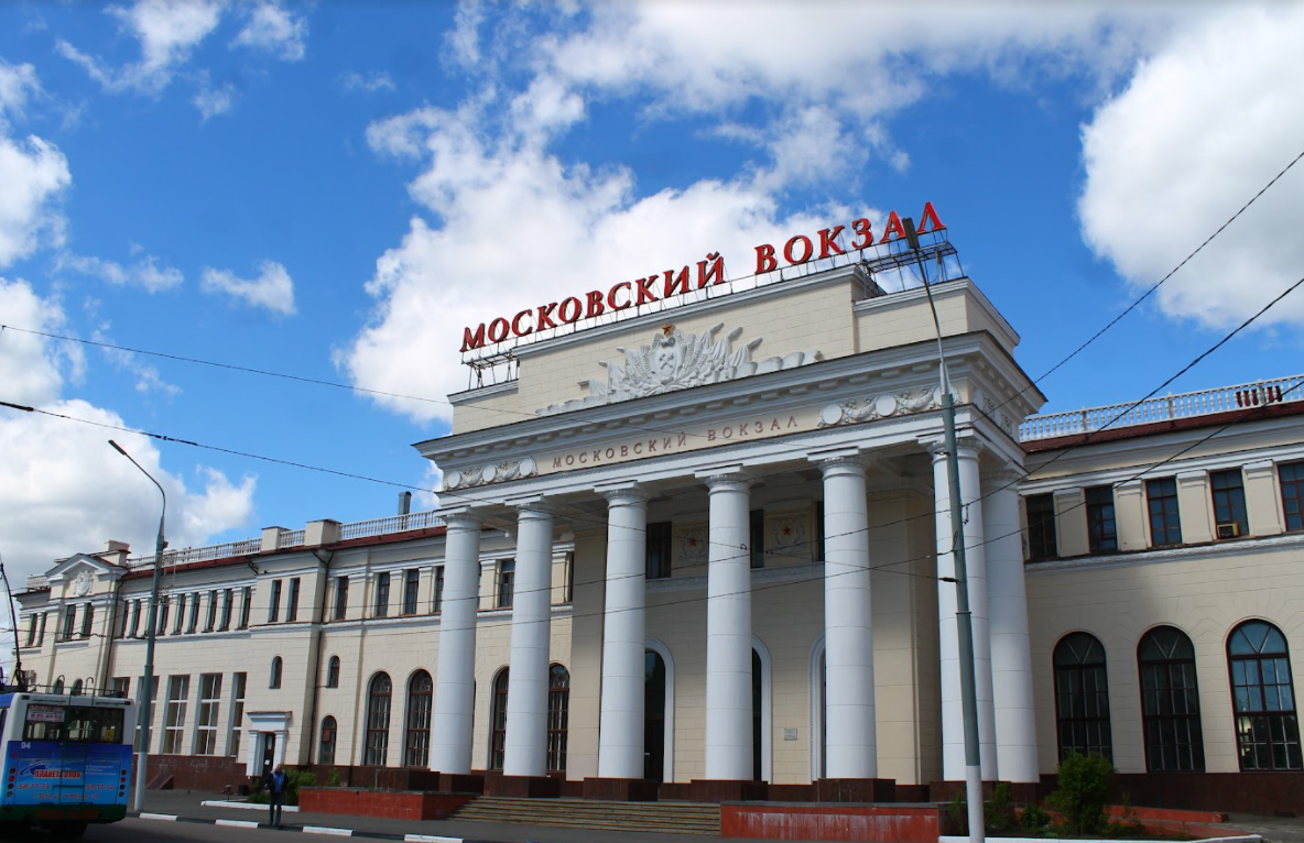 В Туле у Московского вокзала появился высокий забор | 26.01.2023 | Тула -  БезФормата