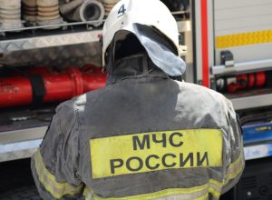 В Дедилово пять пожарных расчетов тушили хозпостройку