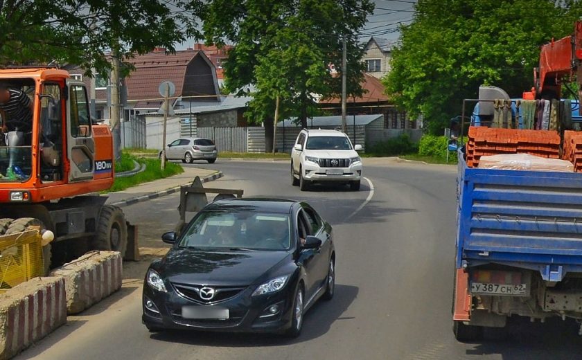 С Туле на улице Чмутова с 1 октября изменится схема движения транспорта ...