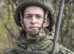 Командовал, несмотря на ранение: уроженец Узловой награжден орденом Мужества