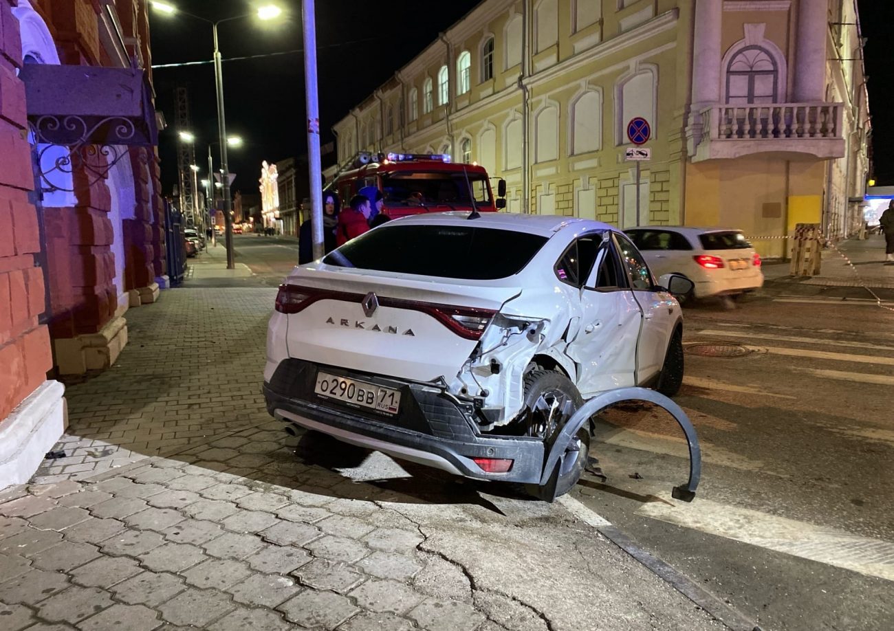 Авария в Туле на улице Советской: один ребенок находится в крайне тяжелом  состоянии | ИА “Тульская Пресса”