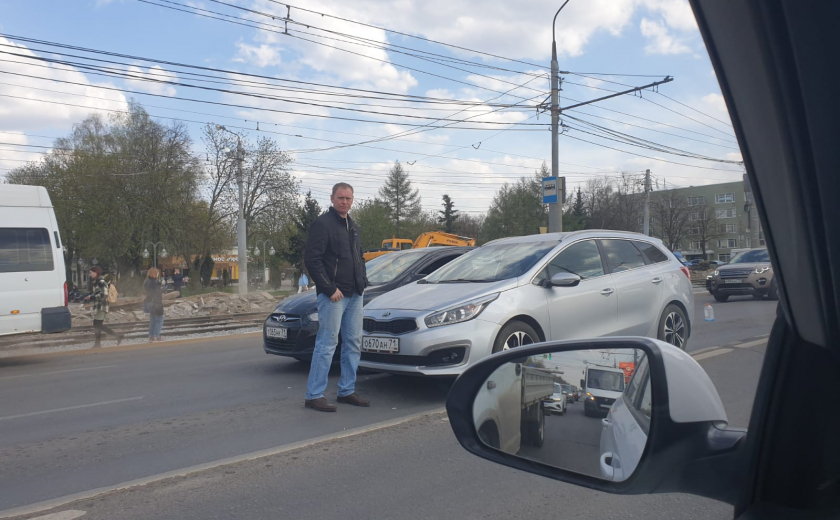 Иномарка суздальский проспект