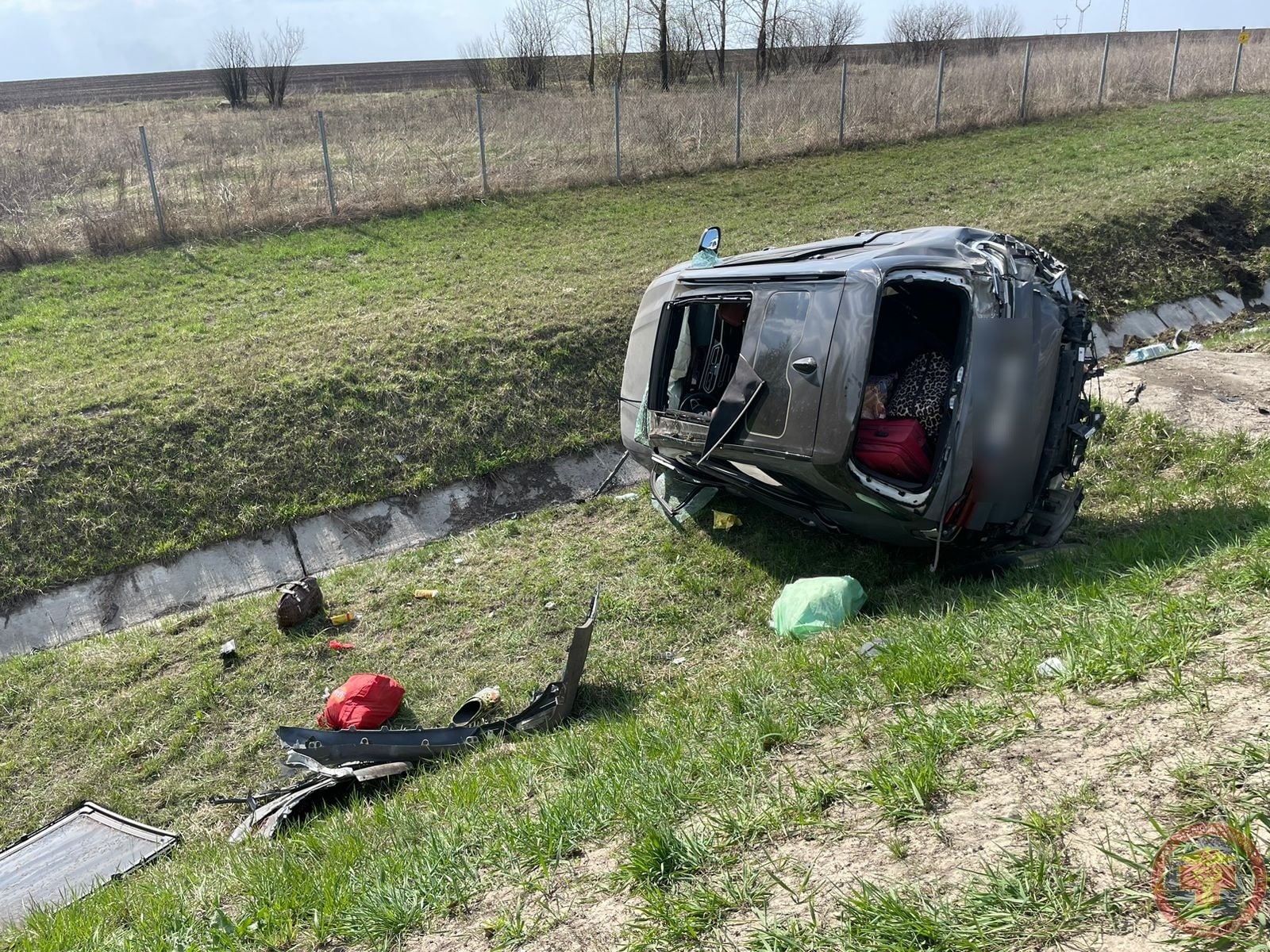 На трассе «Дон» перевернулась BMW: три человека погибли, один пострадал |  21.04.2023 | Тула - БезФормата