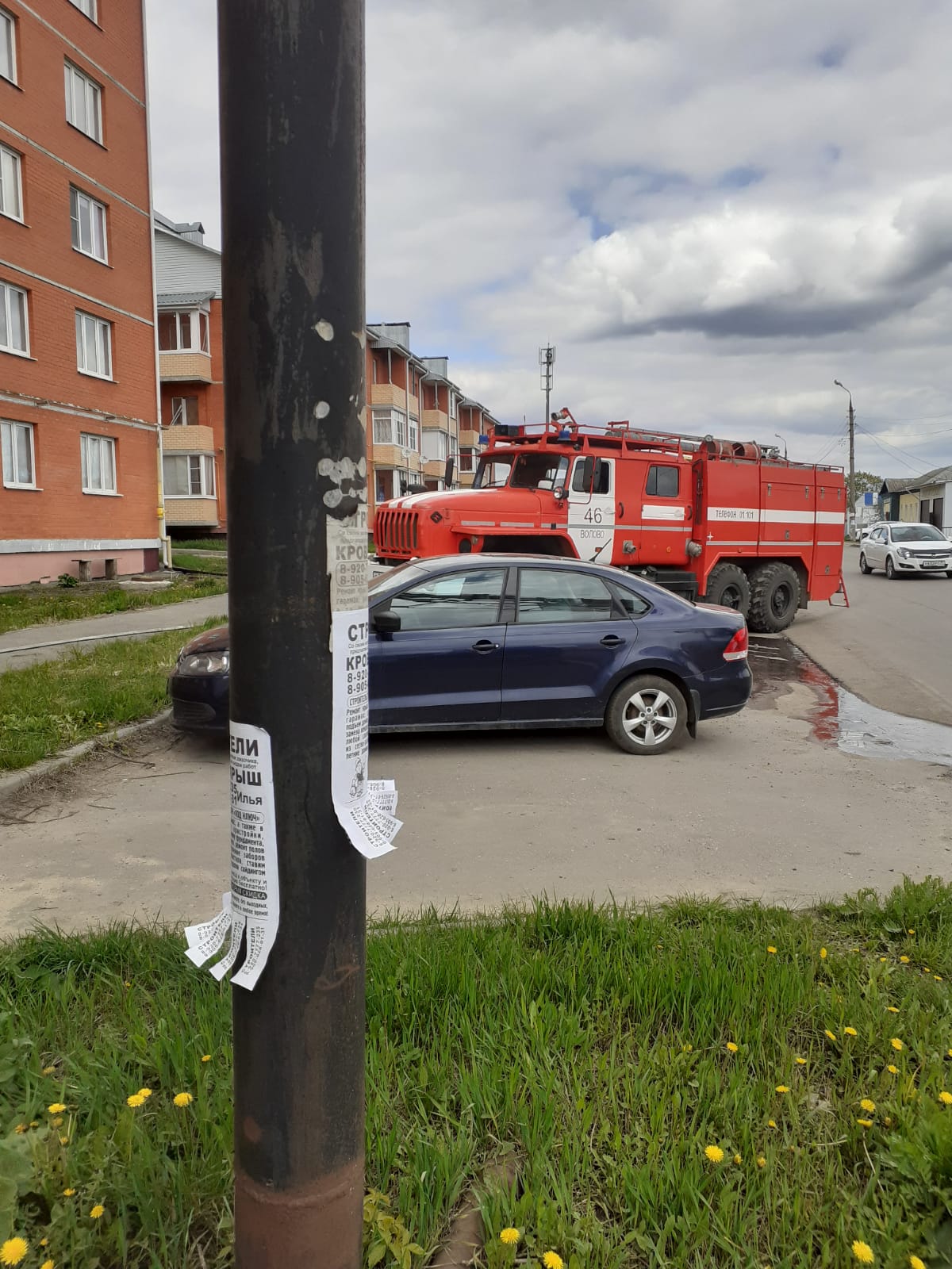 Во время пожара в поселке Волово под Тулой эвакуировали 17 человек |  09.05.2023 | Тула - БезФормата