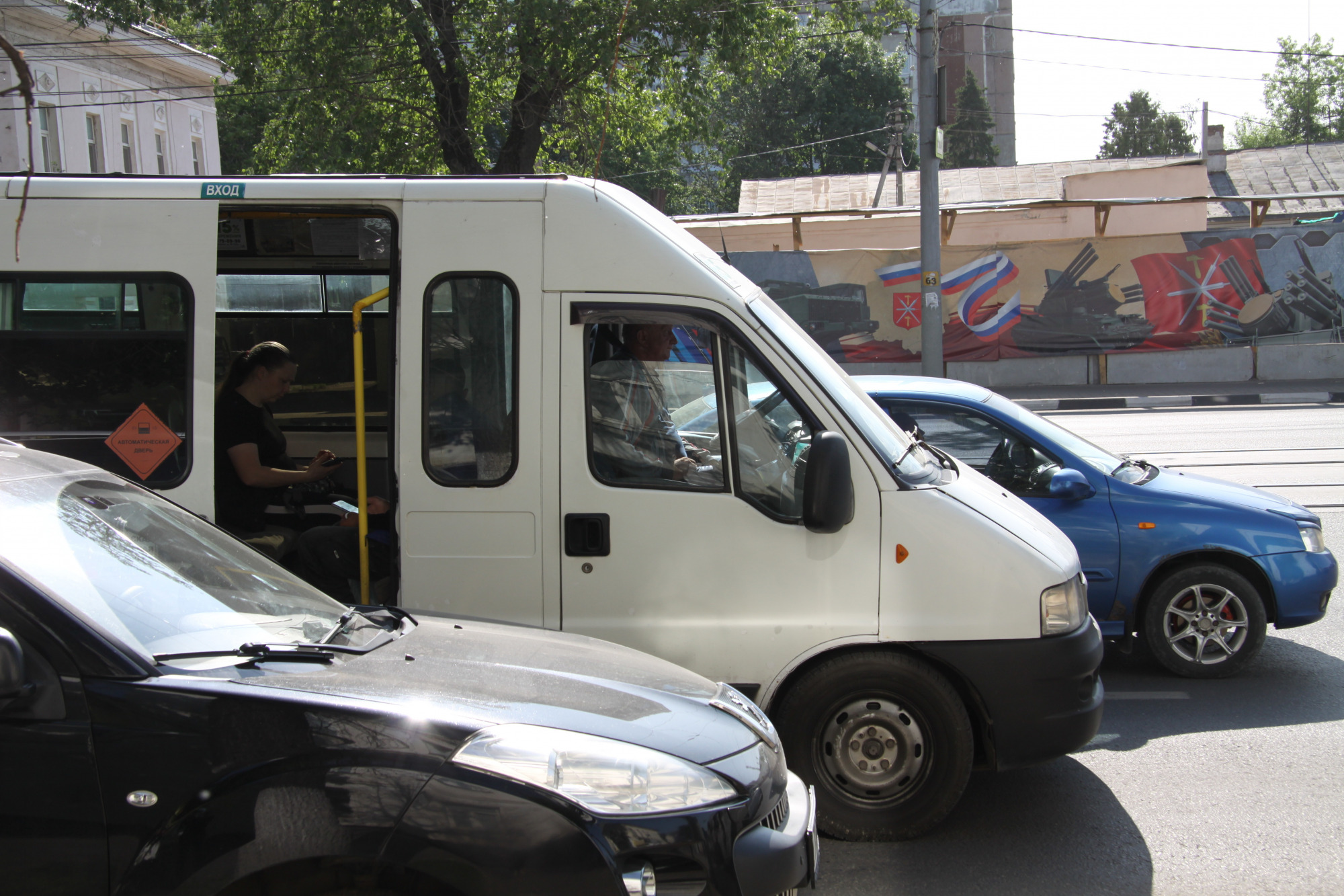 Как далеко нужно бежать тулякам за автобусом от остановки? | 14.06.2023 |  Тула - БезФормата