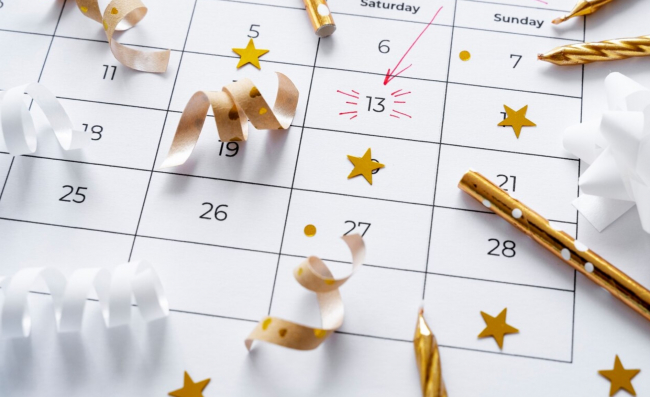 ÐÐ¾Ð²Ð¾Ð³Ð¾Ð´Ð½Ð¸Ðµ Ð´Ð»Ð¸Ð½Ð½ÐµÐµ, Ð¼Ð°Ð¹ÑÐºÐ¸Ðµ ÐºÐ¾ÑÐ¾ÑÐµ: Ð² ÐÐ¾ÑÐ´ÑÐ¼Ðµ Ð¾Ð±ÑÑÑÐ½Ð¸Ð»Ð¸ ÑÐ°ÑÐ¿ÑÐµÐ´ÐµÐ»ÐµÐ½Ð¸Ðµ Ð²ÑÑÐ¾Ð´Ð½ÑÑ Ð´Ð½ÐµÐ¹ Ð½Ð° 2026 Ð³Ð¾Ð´