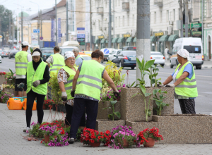 Тула бетонная: кто изготавливает вазоны и урны для оружейной столицы?