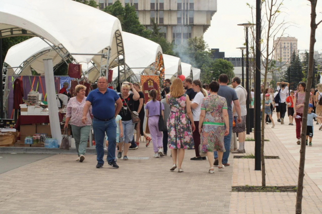 Ð¢ÑÐ»ÑÐºÐ¸ ÑÐ¼Ð¾Ð³ÑÑ Ð¿Ð¾Ð¿ÑÐ¾Ð±Ð¾Ð²Ð°ÑÑ Ð±Ð»ÑÐ´Ð° Ð¸Ð· Ð¼ÐµÐ½Ñ Ð¢Ð¾Ð»ÑÑÐ¾Ð³Ð¾ Ð² ÐÐµÐ½Ñ Ð³Ð¾ÑÐ¾Ð´Ð°