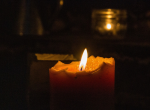 Вместо снятия порчи получила салфетки и носок: мошенница обманула пенсионерку из Алексина на 650 000 рублей