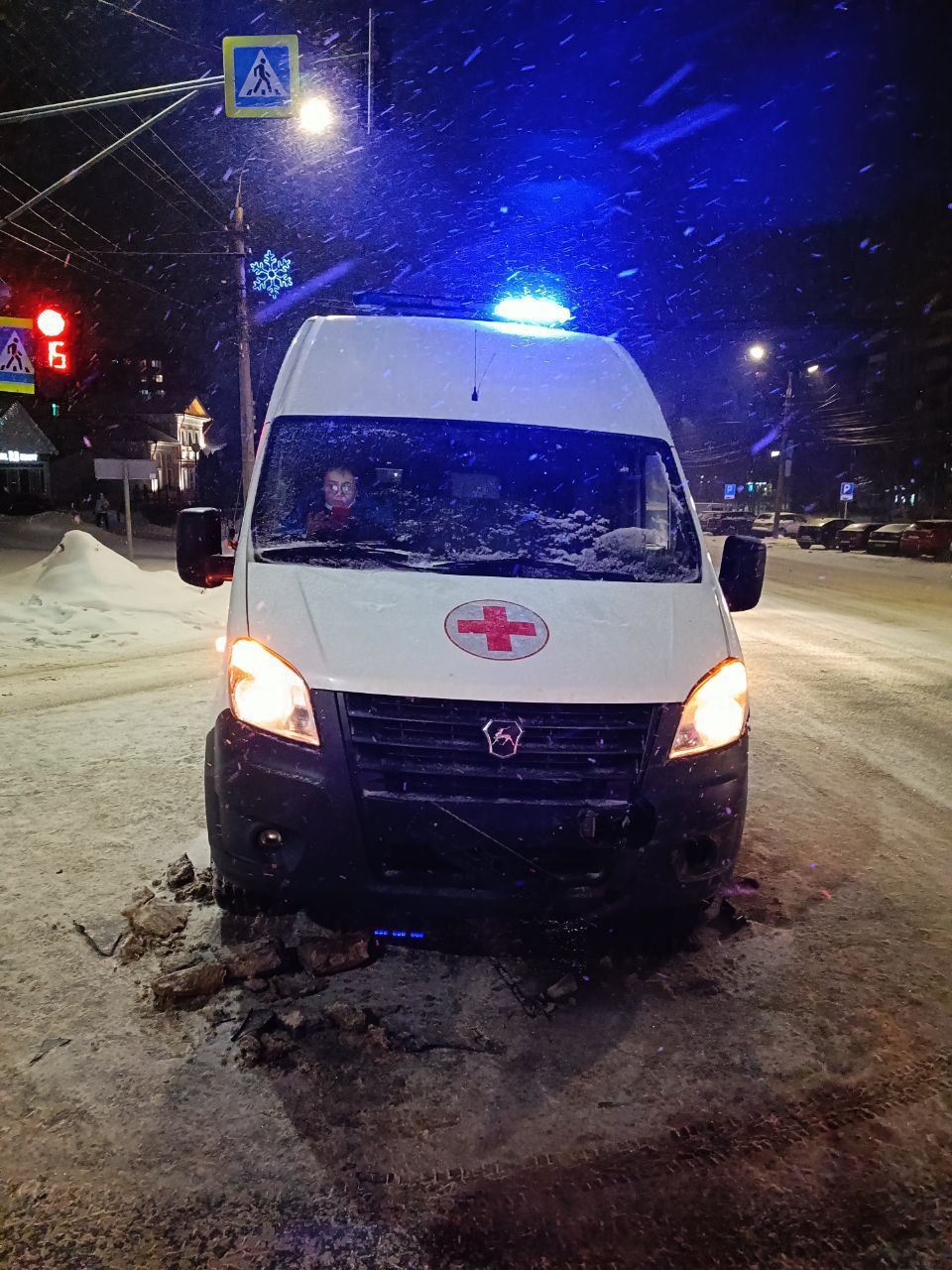 В Туле карета скорой помощи попала в ДТП с автомобилем такси | 15.01.2024 |  Тула - БезФормата