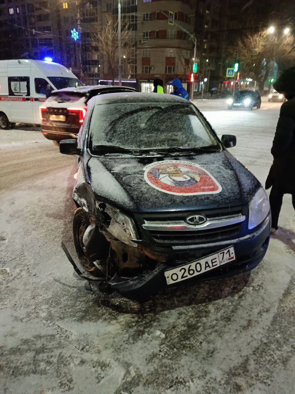 В Туле карета скорой помощи попала в ДТП с автомобилем такси | 15.01.2024 |  Тула - БезФормата