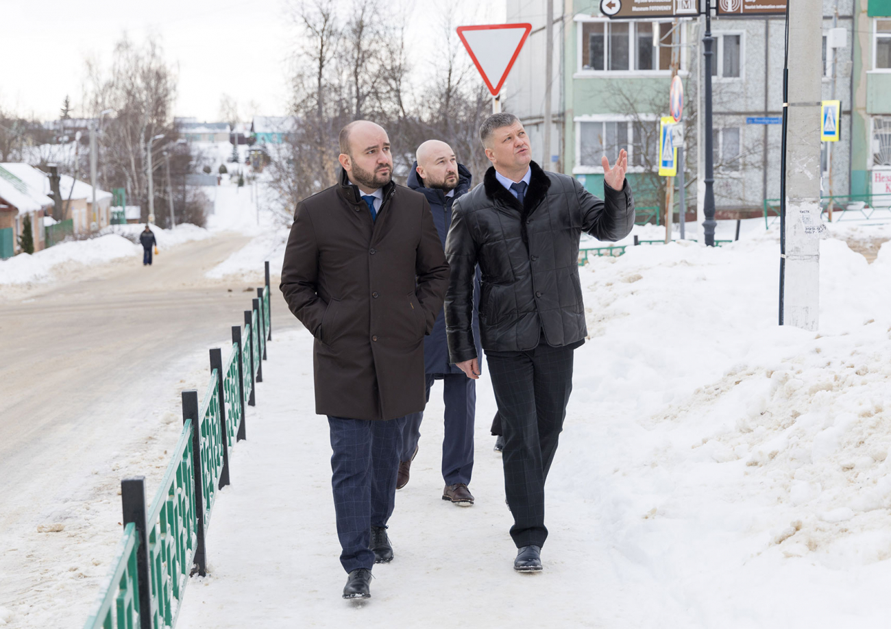 Вячеслав Федорищев проконтролировал исполнение поручений губернатора в  Веневе | ИА “Тульская Пресса”