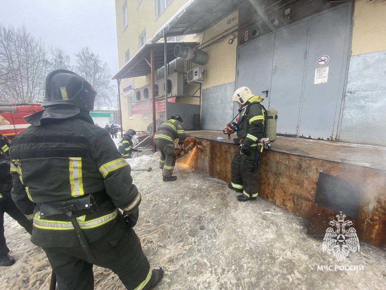 В Туле произошел пожар в ТЦ Кировский | 16.02.2024 | Тула - БезФормата