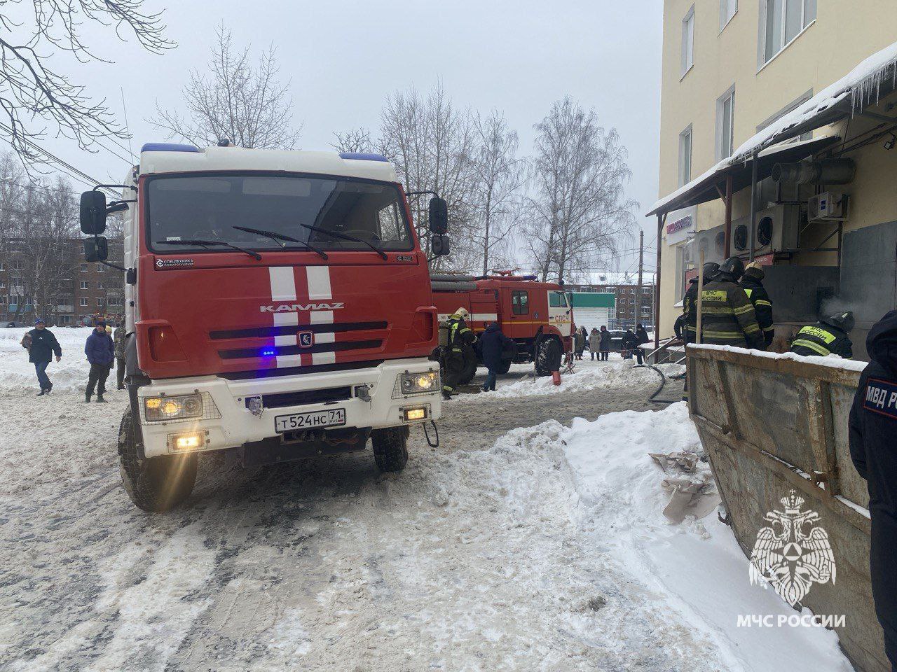 В Туле произошел пожар в ТЦ Кировский | 16.02.2024 | Тула - БезФормата