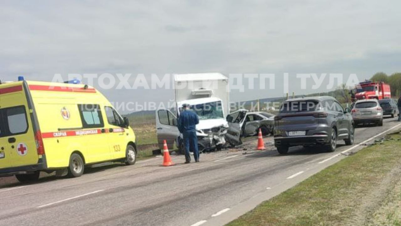 В массовом ДТП под Тулой погиб человек | ИА “Тульская Пресса”