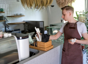 Туляков зовут подрабатывать на юг