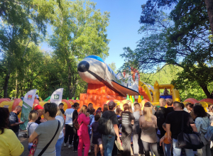 «Полипласт» и администрация Новомосковска провели День химика и День города в городском парке