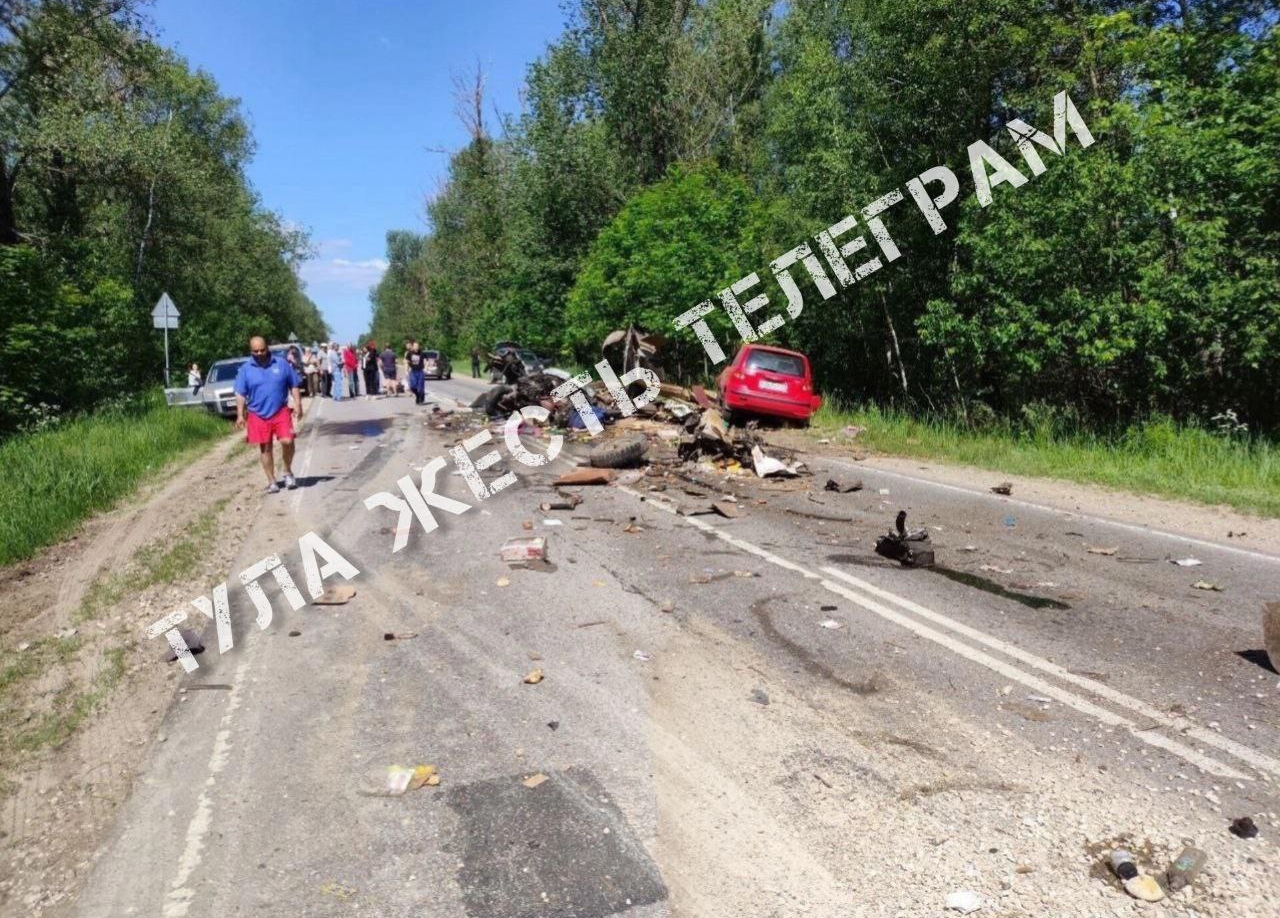 В массовом ДТП под Тулой погиб человек | ИА “Тульская Пресса”