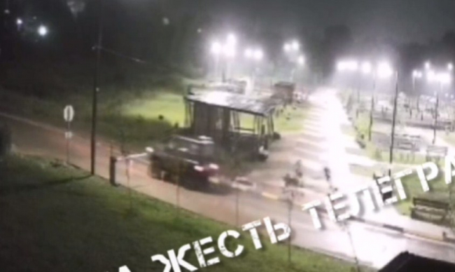 Ð Ð¢ÑÐ»Ðµ Ð°Ð²ÑÐ¾Ð¼Ð¾Ð±Ð¸Ð»Ñ Ð½Ð° ÑÐºÐ¾ÑÐ¾ÑÑÐ¸ ÑÐ½ÐµÑ ÑÐ»Ð°Ð³Ð±Ð°ÑÐ¼. ÐÐ¸Ð´ÐµÐ¾