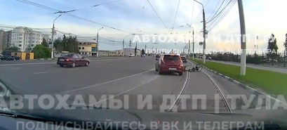 Ð Ð¢ÑÐ»Ðµ Ð²ÐµÐ»Ð¾ÑÐ¸Ð¿ÐµÐ´Ð¸ÑÑÑ ÑÑÑÑ Ð½Ðµ Ð¿ÐµÑÐµÐµÑÐ°Ð»Ð¸ Ð³Ð¾Ð»Ð¾Ð²Ñ. ÐÐ¸Ð´ÐµÐ¾