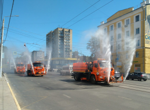 Сотрудники ООО «САХ» убирают городские улицы и дороги Тулы