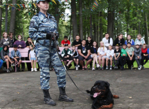 Ð Ð¢ÑÐ»ÑÑÐºÐ¾Ð¹ Ð¾Ð±Ð»Ð°ÑÑÐ¸ Ð¿Ð¾Ð»Ð¸ÑÐµÐ¹ÑÐºÐ¸Ðµ Ð¿ÑÐ¾Ð²ÐµÐ»Ð¸ Ð·Ð°ÑÑÐ´ÐºÑ Ñ Ð´ÐµÑÑÐ¼Ð¸ Ð² Ð»Ð°Ð³ÐµÑÐµ Â«ÐÐµÑÐµÐ·ÐºÐ°Â»