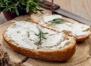 В Тульской области один молочный комбинат заподозрил, что другой скопировал рецепт творожного сыра