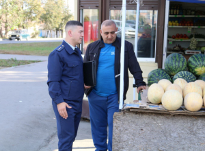 С начала года в Туле нашли 500 нелегальных торговцев