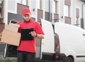 «Бросают свои корыта и выгружают всячину»: в Туле подняли вопрос хамства водителей из служб доставки