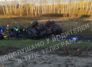 Под Тулой в ДТП с фурой пострадал водитель КамАЗа