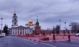 Ð Ð°Ð±Ð¾ÑÐ¸Ðµ Ð¿ÑÐ¸ÑÑÑÐ¿Ð¸Ð»Ð¸ Ðº ÑÑÑÐ°Ð½Ð¾Ð²ÐºÐµ ÐÑÐ±ÐµÑÐ½ÑÐºÐ¾Ð³Ð¾ ÐºÐ°ÑÐºÐ° Ð² ÑÐµÐ½ÑÑÐµ Ð¢ÑÐ»Ñ