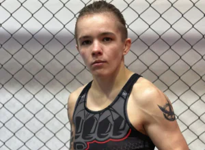 Боец из Новомосковска Екатерина Демина отправится на чемпионат мира по MMA