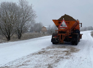 В Алексине усилили уборку дорог и тротуаров