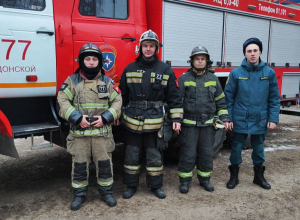 В Донском сотрудники МЧС спасли упавшую в погреб собаку