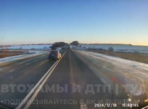 Под Тулой водитель решил совершить обгон по «встречке»: обошлось без ДТП