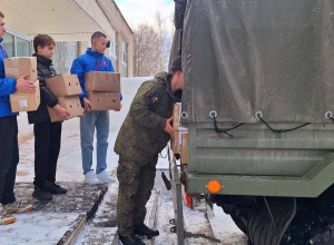 Дубенские школьники передали в зону СВО сладости и подарки к Новому году