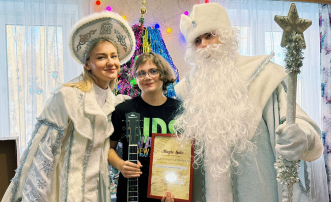 ÐÑÐ±ÐµÑÐ½Ð°ÑÐ¾Ñ ÐÐ¼Ð¸ÑÑÐ¸Ð¹ ÐÐ¸Ð»ÑÐµÐ² Ð¿Ð¾Ð´Ð°ÑÐ¸Ð» ÑÑÐ»ÑÑÐºÐµ Ð³Ð¸ÑÐ°ÑÑ Ð¸ ÑÐµÑÑÐ¸ÑÐ¸ÐºÐ°Ñ