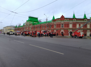 Центральные улицы Тулы перекрыли из-за пожара