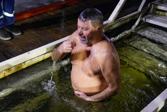 Ð Ð¦ÐµÐ½ÑÑÐ°Ð»ÑÐ½Ð¾Ð¼ Ð¿Ð°ÑÐºÐµ Ð¢ÑÐ»Ñ Ð¿ÑÐ¾ÑÐ»Ð¸ ÐºÑÐµÑÐµÐ½ÑÐºÐ¸Ðµ ÐºÑÐ¿Ð°Ð½Ð¸Ñ. Ð¤Ð¾ÑÐ¾ÑÐµÐ¿Ð¾ÑÑÐ°Ð¶