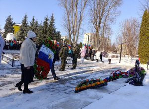 В Ефремове почтили память героев на митинге ко Дню защитника Отечества