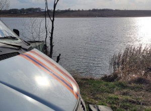 Под Тулой из водоема достали тело мужчины