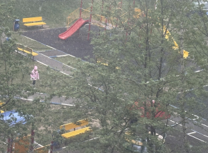 Туляки поделились фотографиями апрельской метели