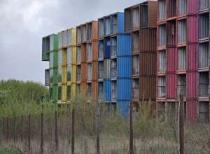 А «груз» и ныне там: контейнеры «Золотого города» покрываются ржавчиной