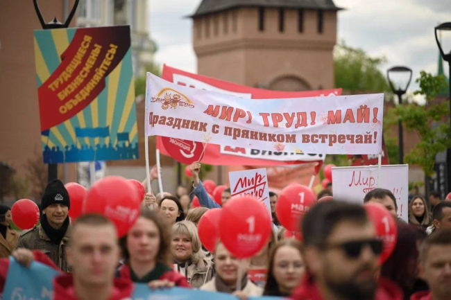 Ð¨ÐµÑÑÐ²Ð¸Ðµ, ÑÑÐ¼Ð°ÑÐºÐ° Ð¸ Ð³Ð¾ÑÑÑÐ¸Ð¹ ÑÐ°Ð¹: ÐºÐ°Ðº Ð² Ð¢ÑÐ»Ðµ Ð¾ÑÐ¿ÑÐ°Ð·Ð´Ð½Ð¾Ð²Ð°Ð»Ð¸ ÐÐµÑÐ²Ð¾Ð¼Ð°Ð¹